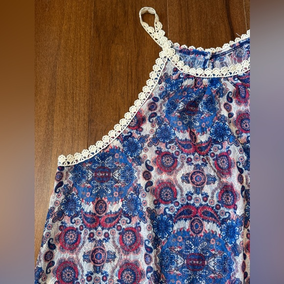 NWT RANSOM Women's Blue and White Lace Trim Top - Picture 2 of 8